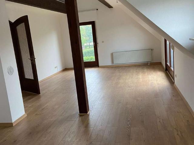 Schöne Maisonette Wohnung mit 2 Balkonen