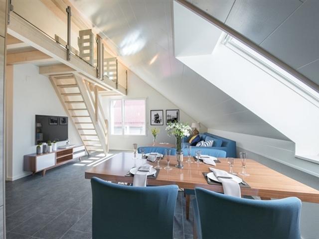 SCHÖNE MAISONETTE WOHNUNG