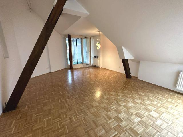 Schöne Maisonetten Mietwohnung mit Terrasse in Graz Lend. !