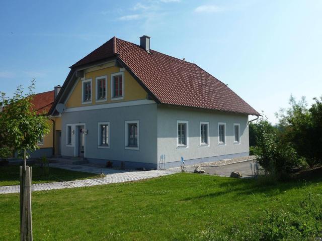 Schöne Mietwohnung 92 m², 3 Zimmer mit Terrasse, Nähe Stephanshart