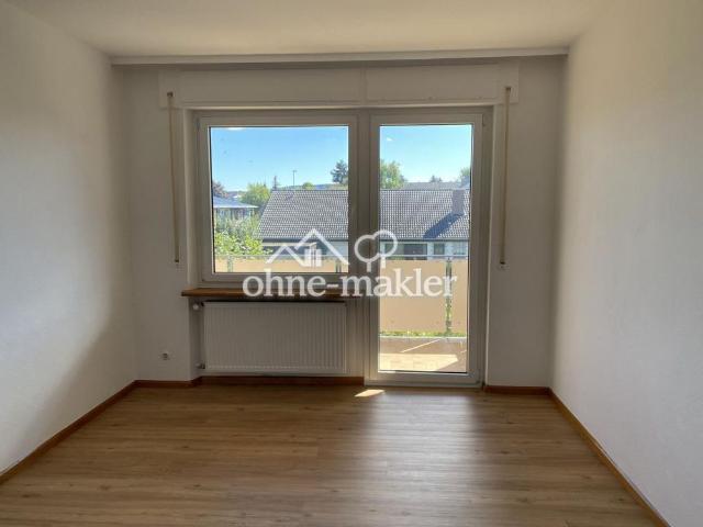 schöne, sonnige und sanierte 3,5 Zi Wohnung in Trossingen mit Terrasse und großem Garten