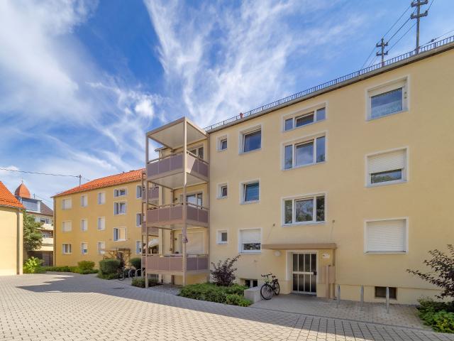 Schöne sanierte 4 Zimmer Wohnung in Augsburg