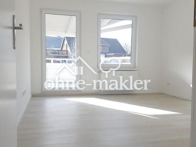 Schöne, sanierte OG Wohnung mit großem Balkon