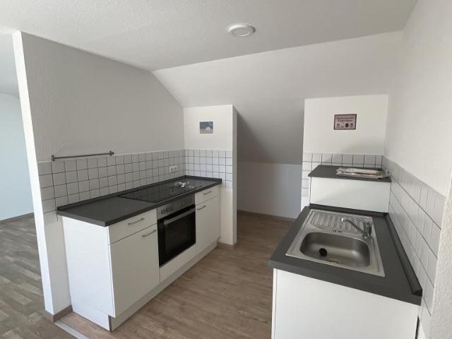 Schöne Singlewohnung mit EBK!