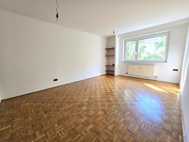 SCHÖNE STUDIENZEIT IN GRAZ !. perfekte 2er WG im Univiertel mit Südbalkon.