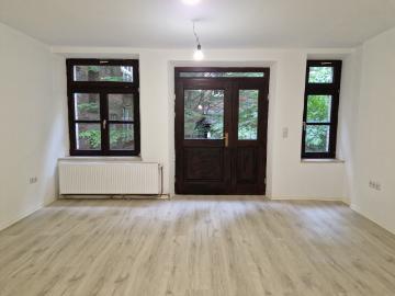 Schöne renovierte 4‑Zimmer‑Maisonette Wohnung auf zwei Etagen in der Petzoltstraße