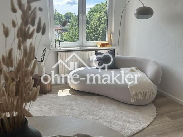 Schöne renovierte 2 Zimmer Wohnung mit Gemeinschaftsgarten