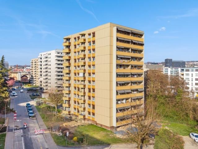 Schöne renovierte 2 Zimmer Wohnung