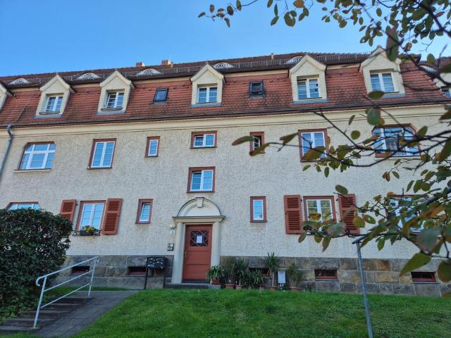 Schöne renovierte 3 Raum Wohnung im sanierten Altbau