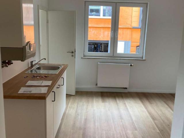 Schöne renovierte 3 Zimmer Wohnung mit Einbauküche *AB SOFORT VERFÜGBAR