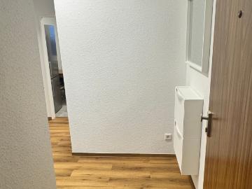Schöne, renovierte Kern sanierte 2 Zimmer Wohnung
