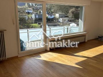 Schöne Wohnung 82m2 mit Südbalkon,neuem Bad, Keller und 1 Parkplatz