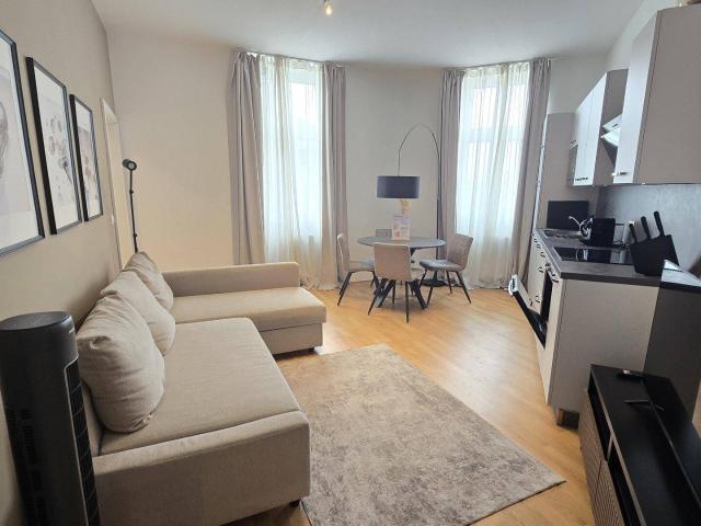 Schöne Wohnung 2.Zi. Wunderschön saniert