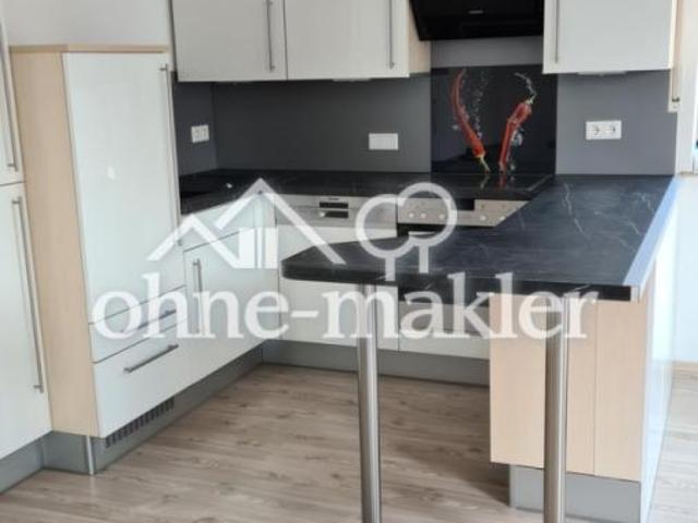Schöne Wohnung, 2 Zimmer, Küche, Bad, Stellplatz