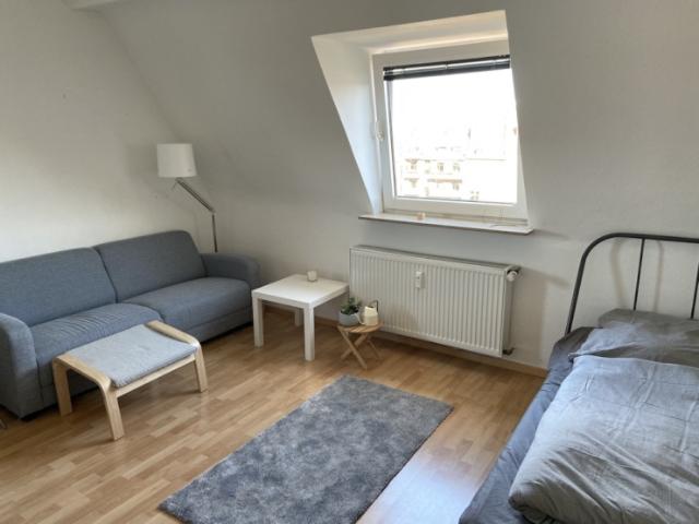 Schöne Wohnung über den Dächern Oberkassels
