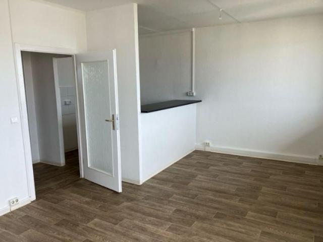 Schöne Wohnung über den Dächern von Gera