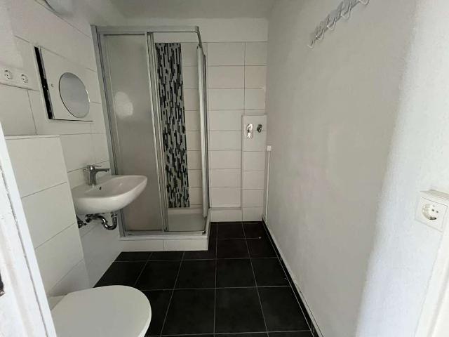 Schöne Wohnung zum Wohlfühlen – mit modernem Duschbad!