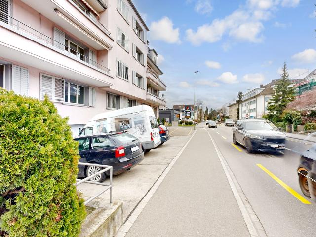 Schöne Wohnung in der Nähe des Zürichsees