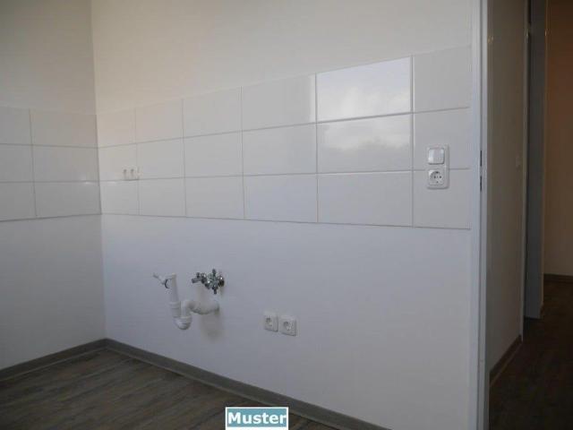Schöne Wohnung: individuelle 2,5 Zimmer Wohnung mit Balkon