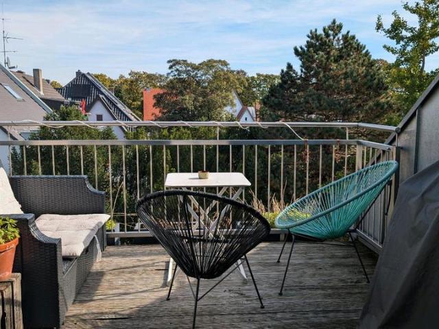 Schöne Wohnung mit großem Balkon im Kölner Süden 1.1. bis 31.12