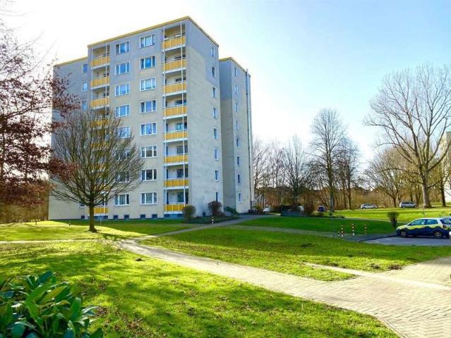 Schöne Wohnung sucht Mieter: 2 Zimmer Wohnung in Stadtlage