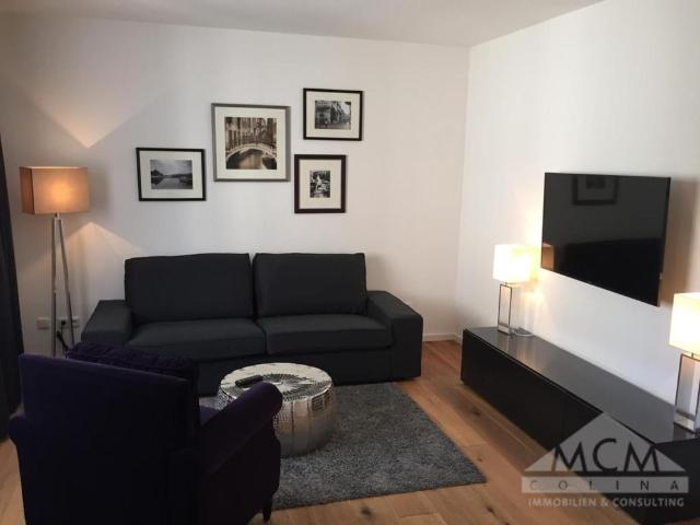 Schöne und moderne voll möblierte 2 Zimmer Wohnung mit Balkon in guter Lage von Frankfurt Ginnheim