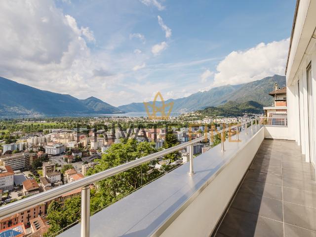 Schöne und moderne Villa mit fantastischer Seesicht 68
