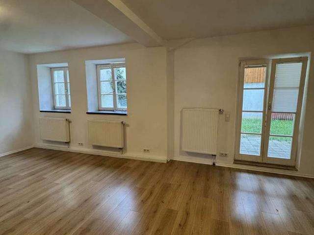Schöne und modernisierte 3 Zimmer Wohnung mit 82 m² im Zentrum von Mindelheim