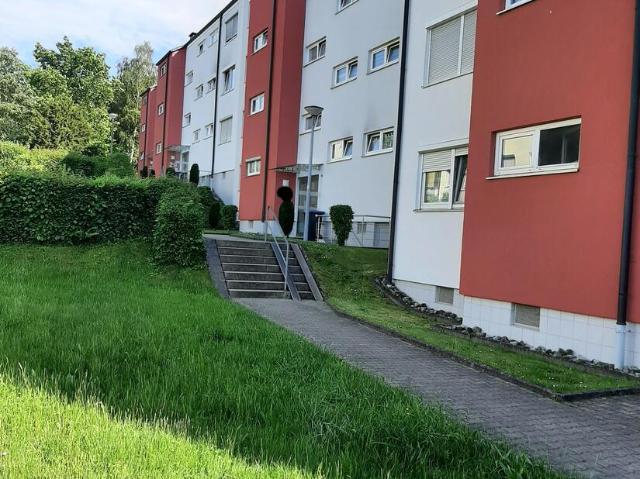 Schöne und gepflegte 3 1/2 Zimmer Wohnung für Ihre Altersvorsorge!