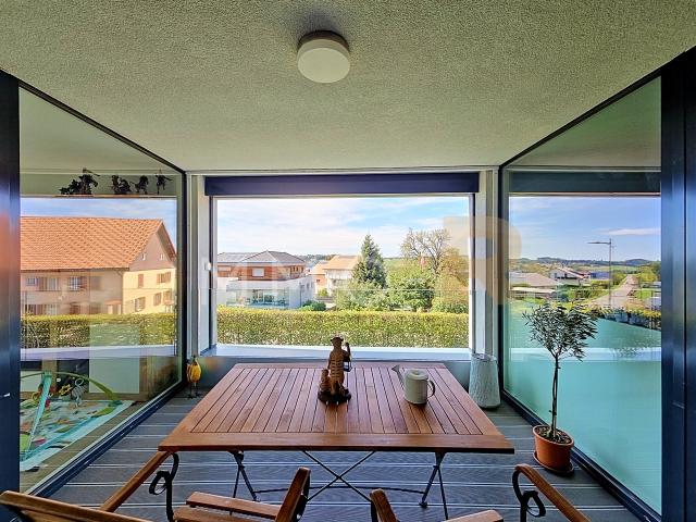 Schöne und geräumige 4,5 Stück mit Loggia