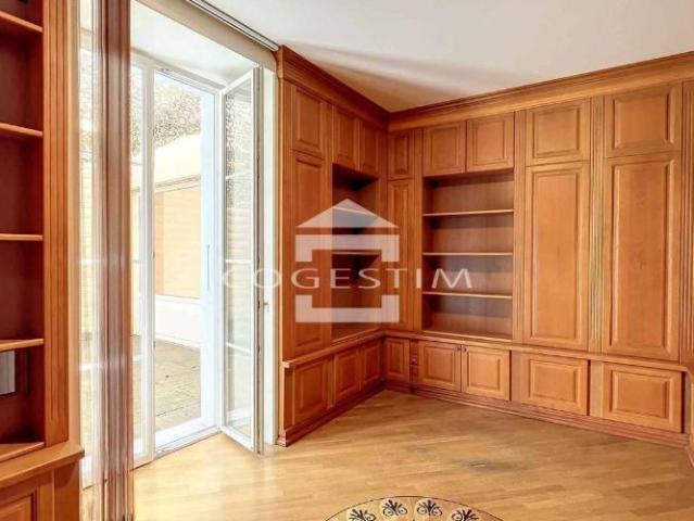 Schöne und geräumige Maisonette Wohnung