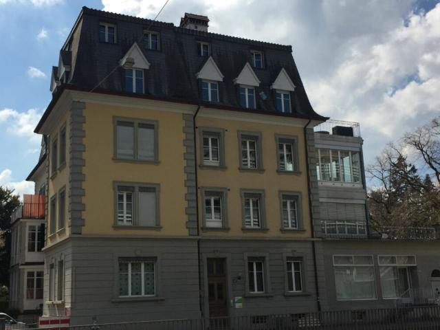 schöne und grosszügige 5 Zimmerwohnung mit Wintergarten und Terrasse in Bern zu vermieten!