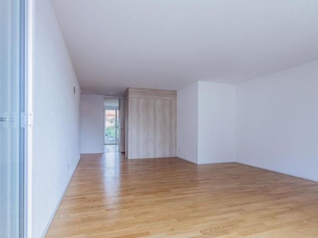 schöne und helle 3.5 Zimmer Wohnung
