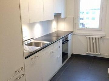 Schöne und helle 3 Zi Wohnung im Schänzli zu vermieten