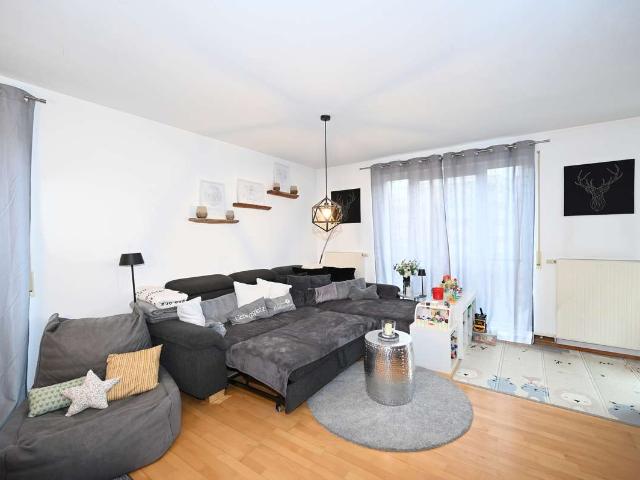Schöne, zentrale 3 Zimmer Wohnung mit Südwest Balkon