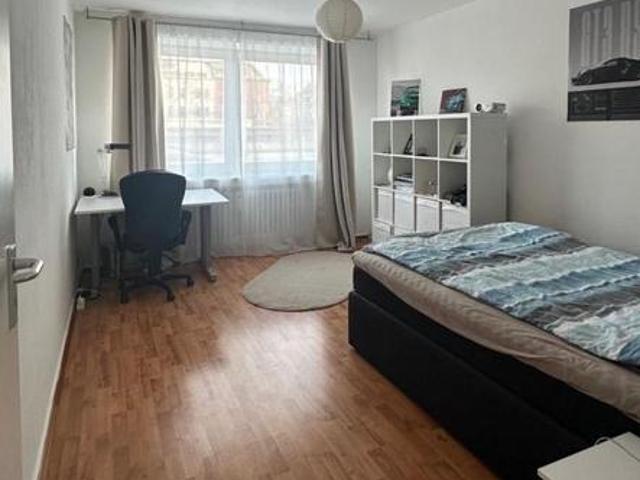 Schöne, Zentrale 2,5 Zimmer Wohnung zu vermieten