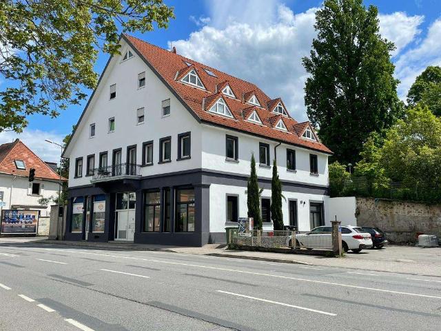 Schöne zentrale 2 Zimmer Wohnung im Herzen von Weinheim