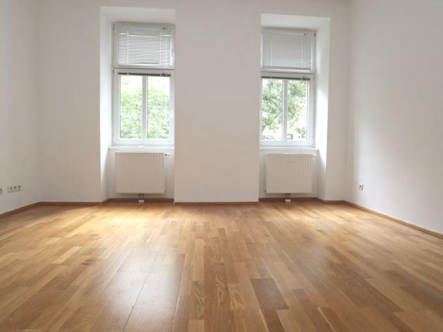 Schöne Zwei Zimmer Wohnung Salzachstraße