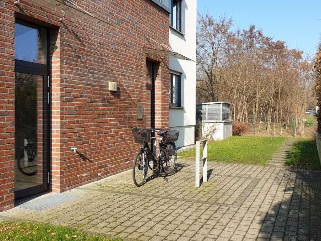 Schöne Zweizimmer Wohnung mit Balkon und Einbauküche in Berlin Lichterfelde Steglitz