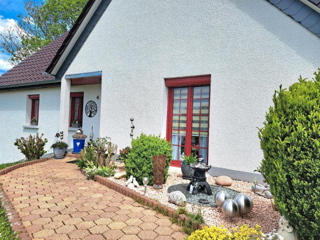 Schöner Bungalow F zu verkaufen