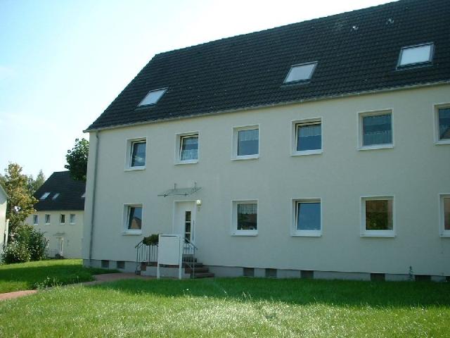 Schöner Balkon*Charmante Dachgeschosswohnung in grüner Lage