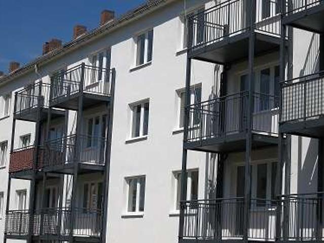 Schöner, grüner östlicher Stadtrand kompakte Wohnung mit Südbalkon!