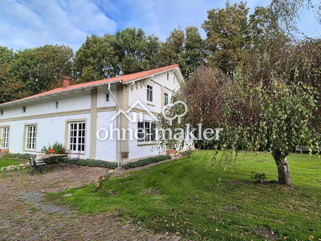 Schöner Resthof in Top Lage