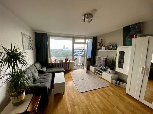 Schöner Wohnen am Vorgebirgspark: Südbalkon mit Siebengebirksblick