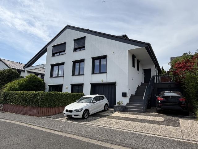 Schöner Wohnen Exklusive Villa mit Einliegerwohnung in TOP Zustand