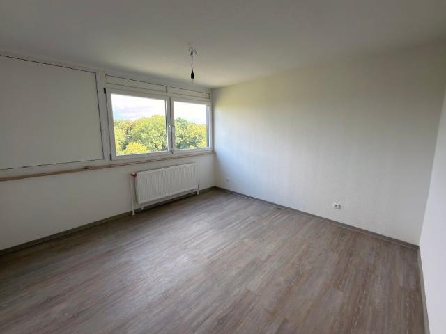 Schöner Wohnen: großzügige 3,5 Zimmer Wohnung