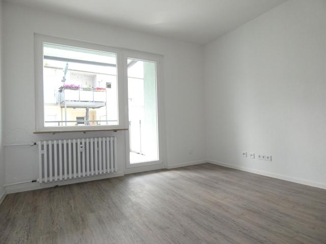Schöner Wohnen in Dümpten! 2 Zimmer mit sehr großem Ansatzbalkon!