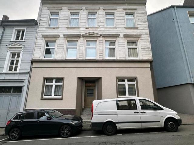 Schönes Mehrfamilienhaus am Ölberg von Privat 7 WE