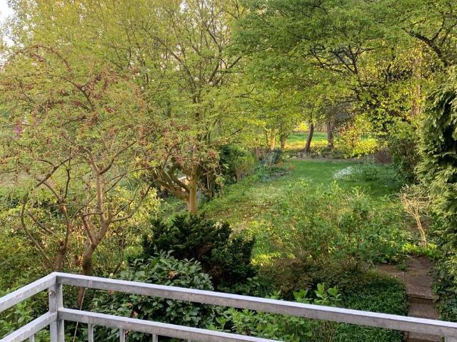Schönes, modernes und helles Appartement mit Blick ins Grüne