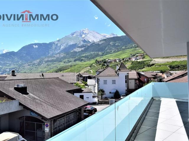 Schönes Appartement im Herzen des Dorfes mit zwei Garagen